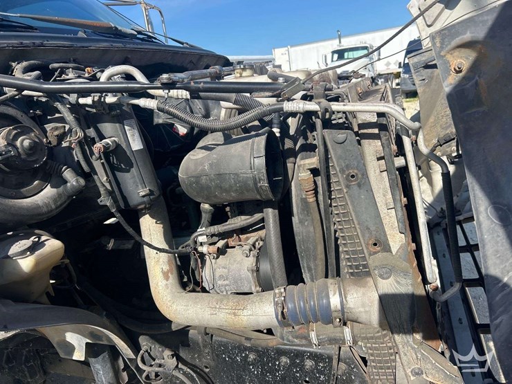 2002-ford-f650-image-8