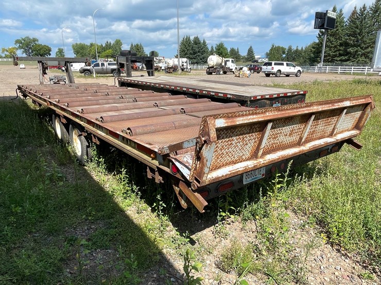 #1308-•-2005-irns-live-roller-tilt-deck-trailer-(has-mn-title)-image-2