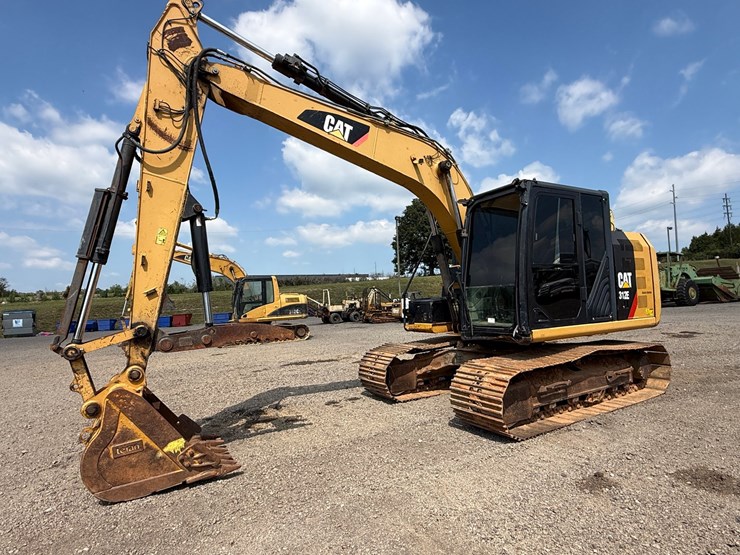 caterpillar-312e-image-1