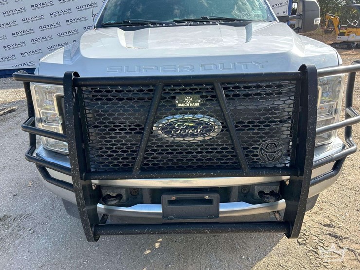 2018-ford-f350-image-30
