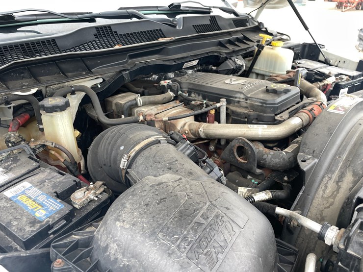 #1469-•-2015-ram-4500-service-truck-(has-mn-title)-image-39