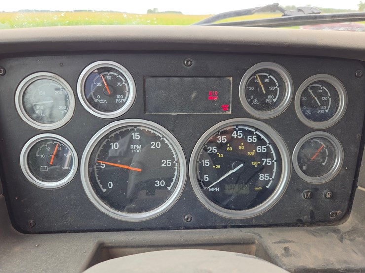 #3224-•-2006-sterling-st-9500-quad-axle-dump-truck-image-63
