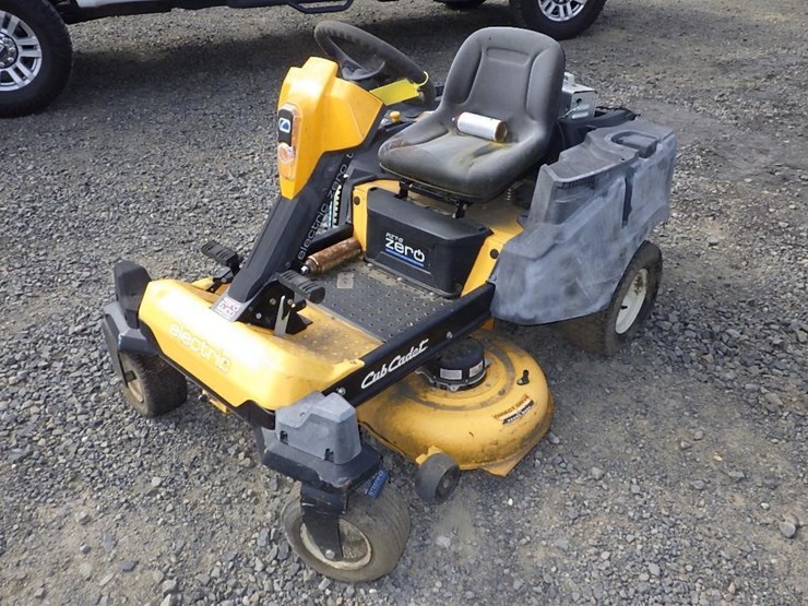 2014-cub-cadet-rzts42-image-1