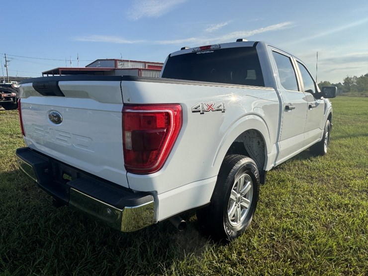 2022-ford-f150-xlt-image-5