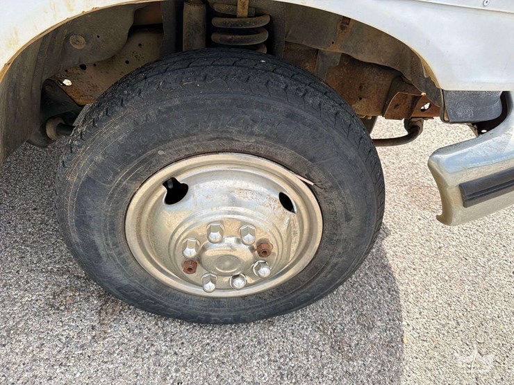 1996-ford-f350-image-17