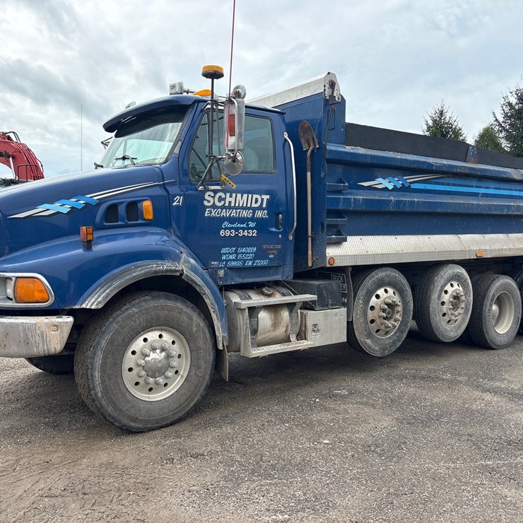 #3224 • 2006 Sterling ST 9500 Quad Axle Dump Truck