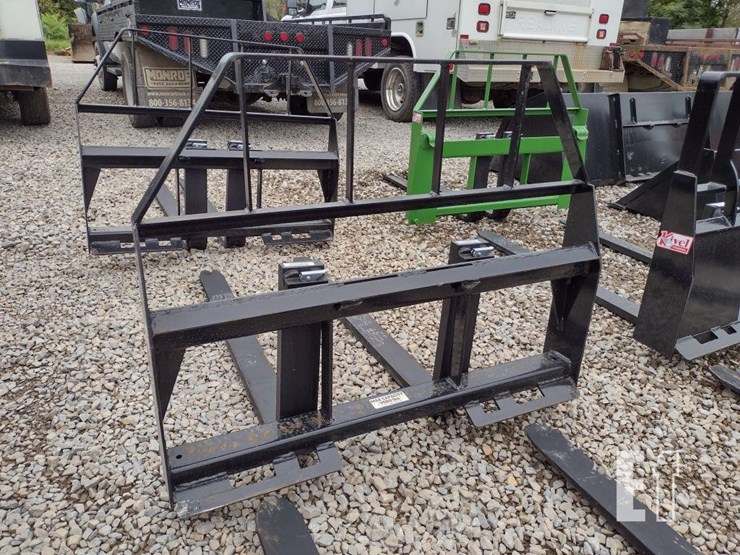 48-in-kivel-3500-lb-pallet-forks-image-1