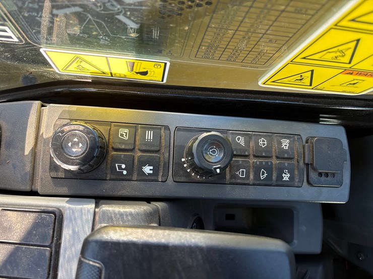 2020-caterpillar-306cr-image-65