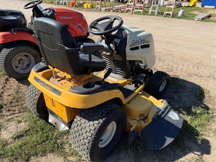 cub-cadet-lt1050-image-4