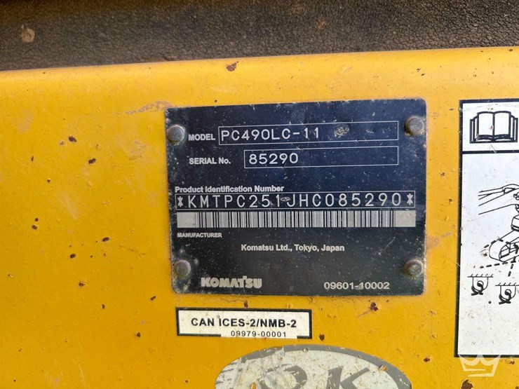2017-komatsu-pc490lc-11-hydraulic-excavator-image-5
