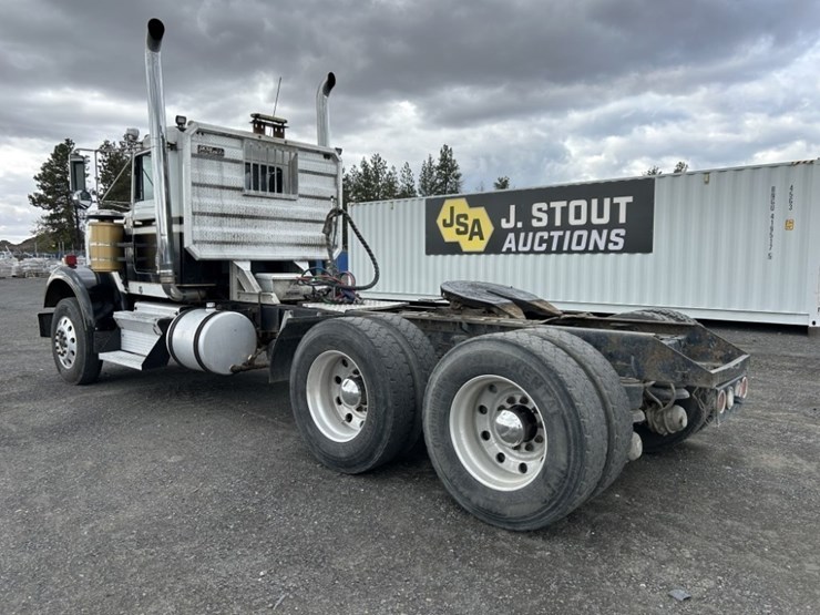 2006-kenworth-w900-image-3