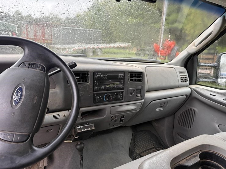 2004-ford-f450-image-8