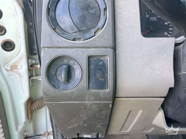 ford-f550-image-15