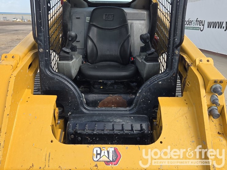 2019-caterpillar-259d3-image-41