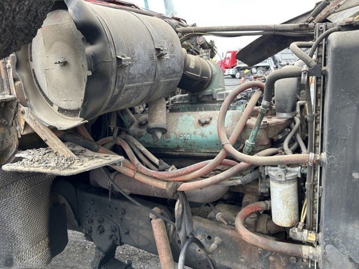 ford-l9000-image-38