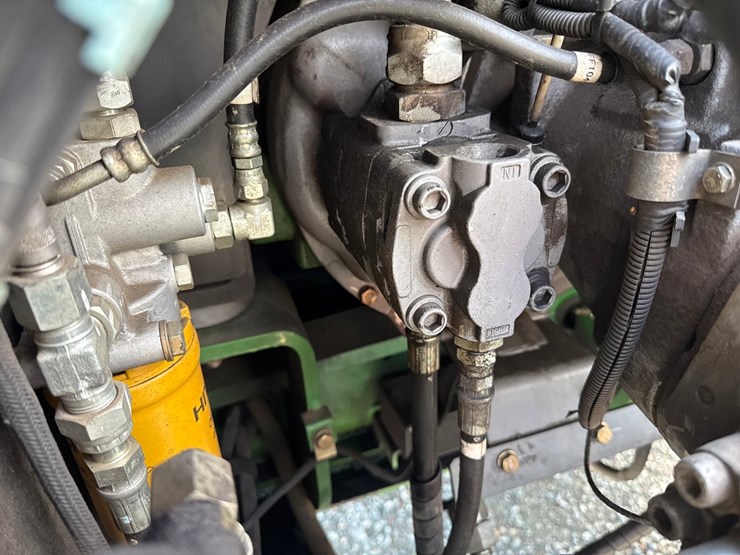 deere-2154d-image-36