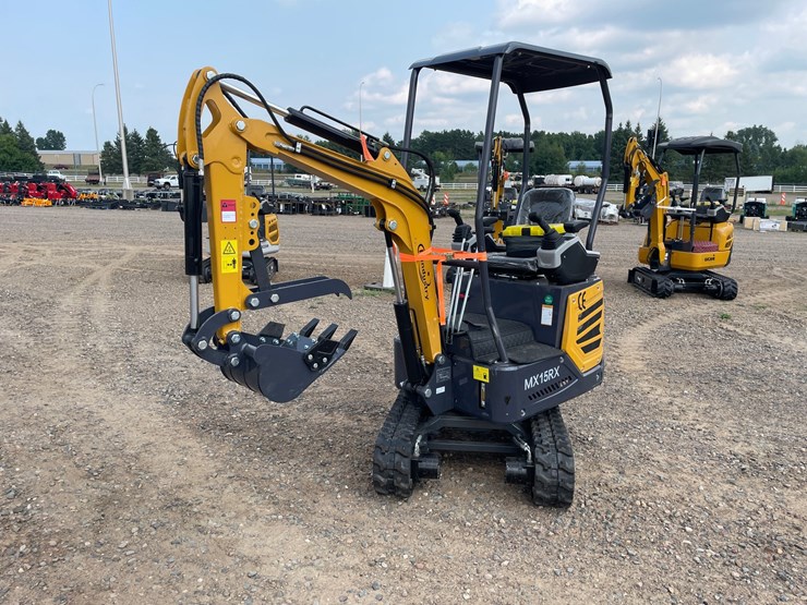 #5541-•-2026-mx15rx-mini-excavator-image-1