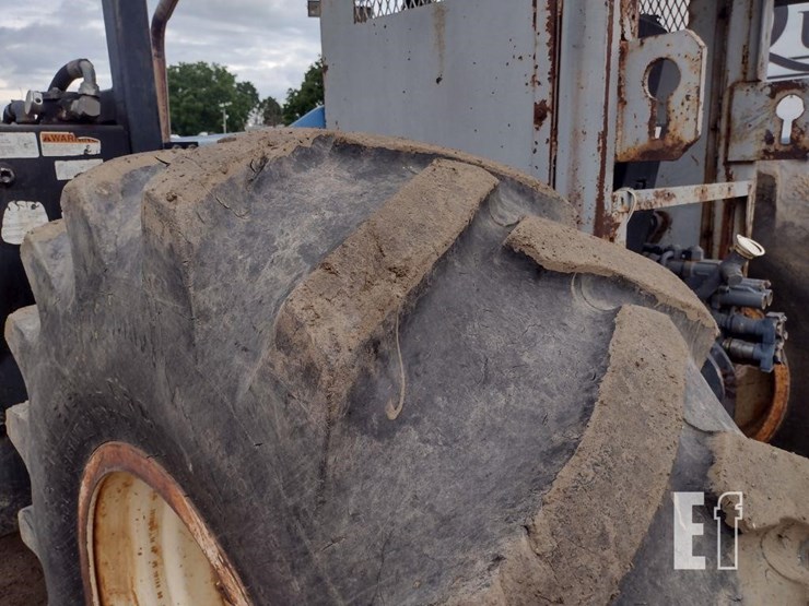 2002-new-holland-7610s-image-16