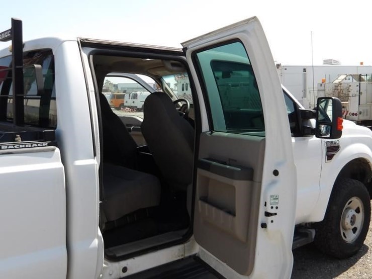 2008-ford-f250-image-17
