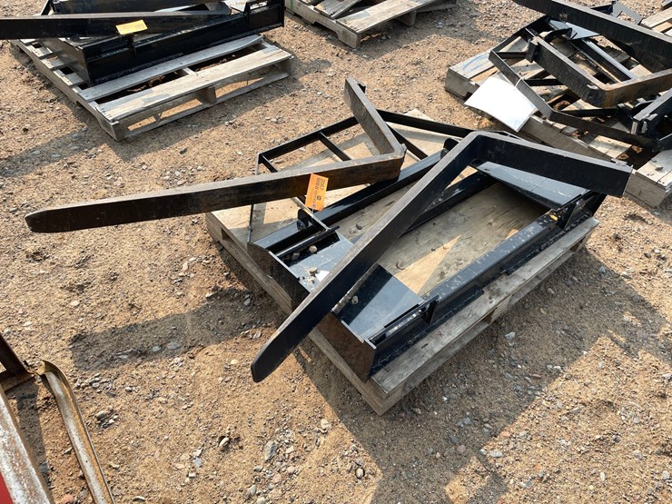 #2067-•-2026-mower-king-skid-steer-forks-image-4