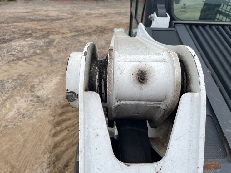 #1061-•-2017-bobcat-s630-skid-steer-image-31