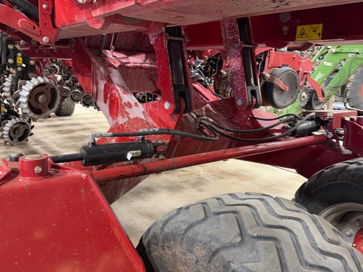 2023-case-ih-2160-image-32