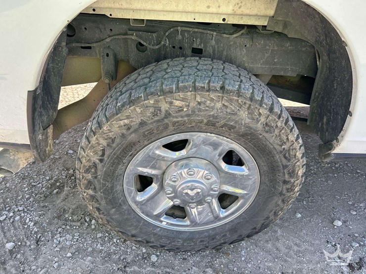 2022-dodge-2500-image-34