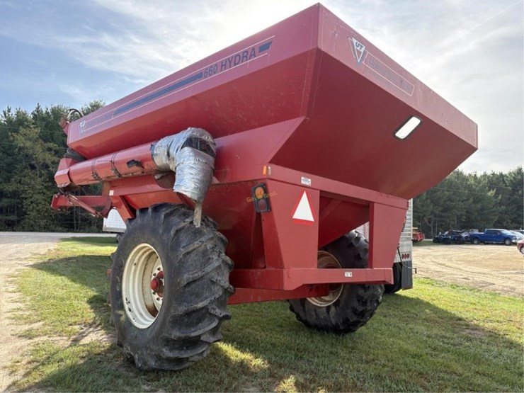 united-farm-tools-660-image-4