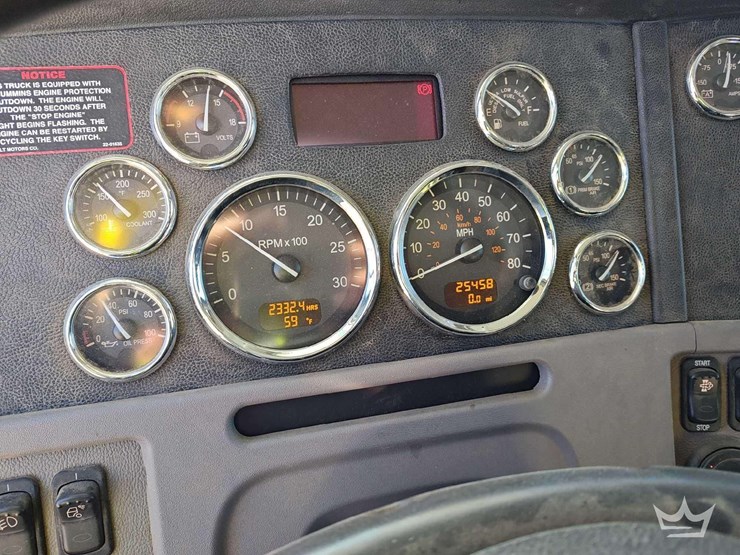 2020-peterbilt-367-image-17