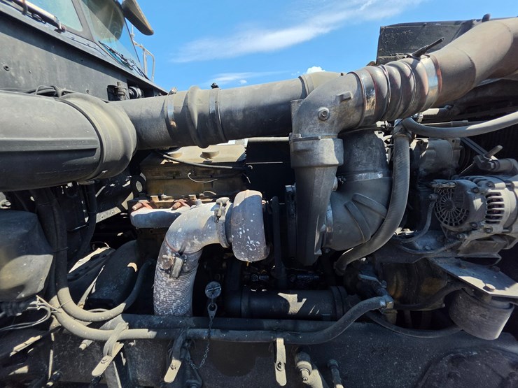1992-peterbilt-379-image-36