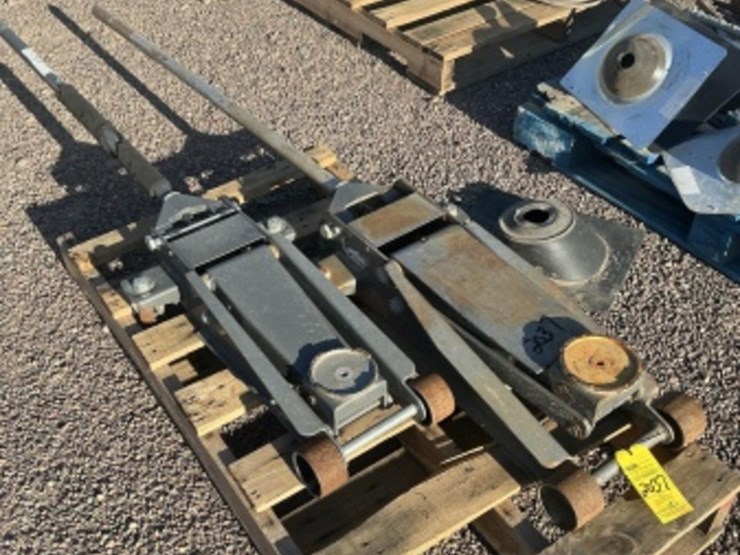 (2)-floor-jacks-image-2