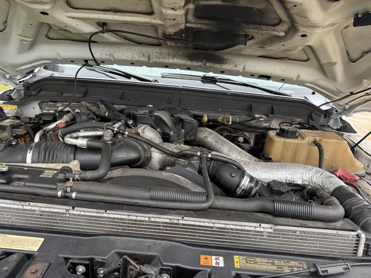 2011-ford-f350-image-8