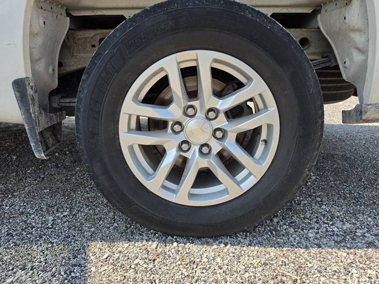 #25370-•-2019-chevrolet-silverado-pickup-truck-image-56