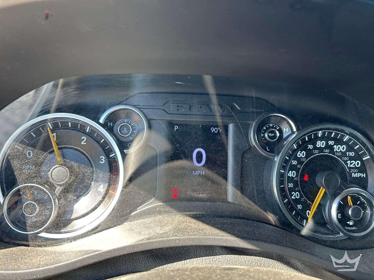 2022-dodge-2500-image-14