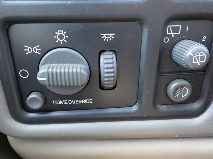 2002-gmc-yukon-xl-image-34
