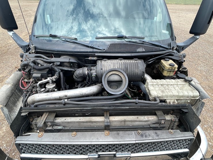 #1459-•-2005-chevrolet-5500-chipper-truck-(has-mn-title)-image-28