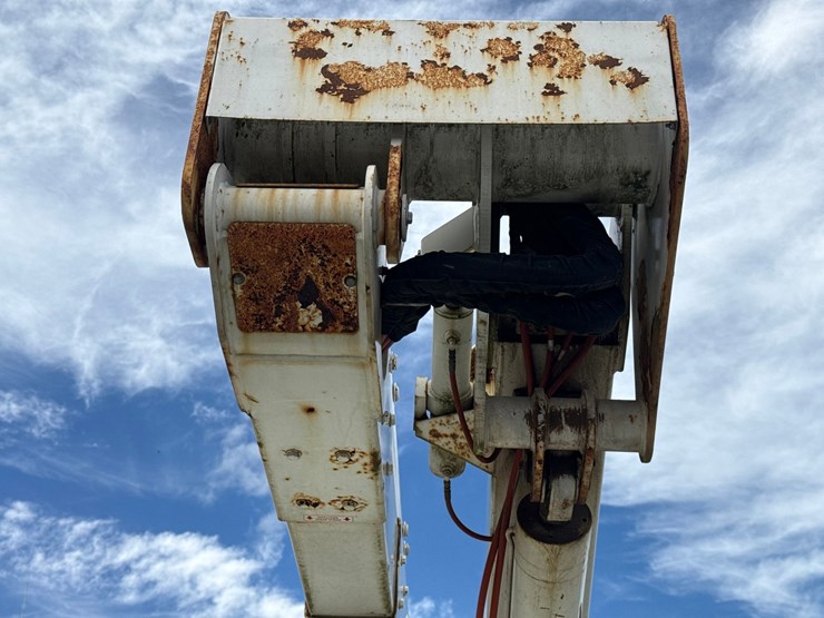 2008-international-durastar-4300-image-55