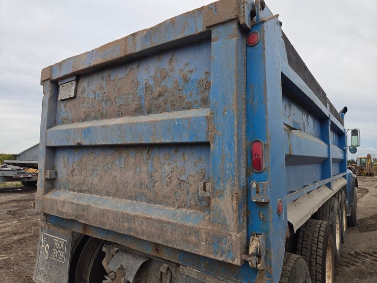 1995-ford-ltl9000-image-23