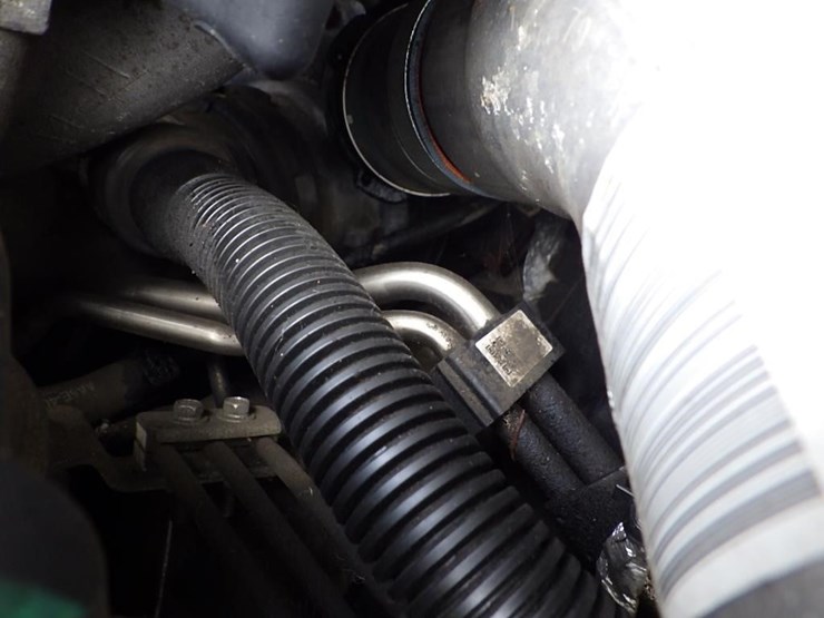 2016-ford-550-image-23