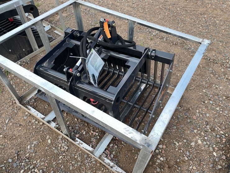 #2029-•-2026-unused-land-honor-mini-skid-steer-grapple-bucket-image-2