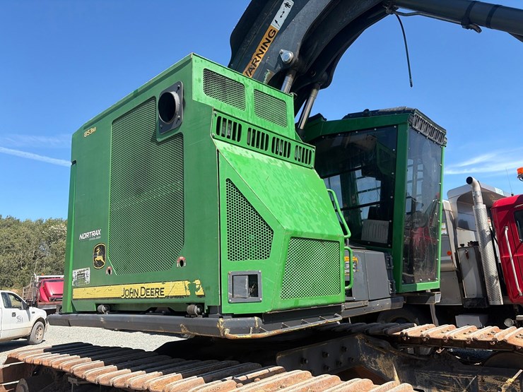 2015-deere-853m-image-26