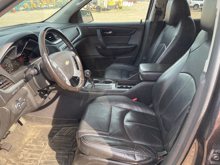 2016-chevrolet-traverse-image-17