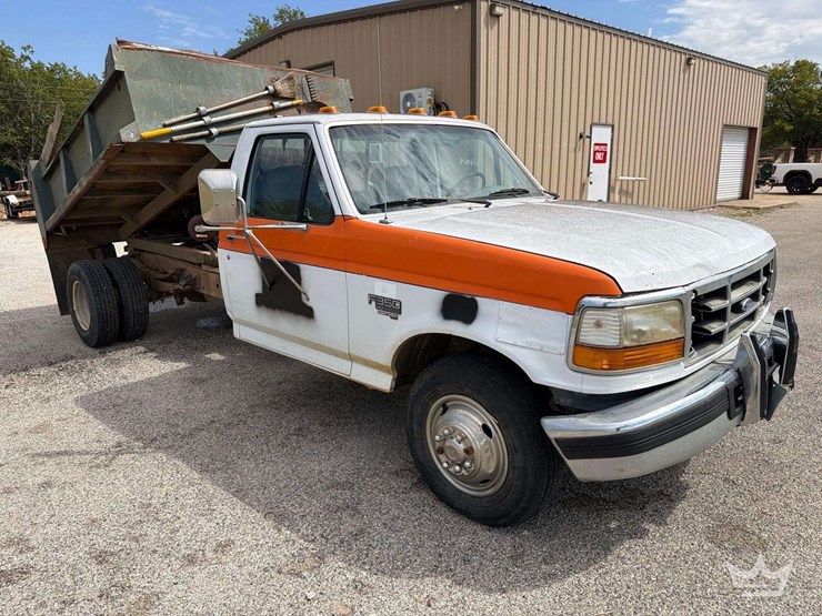 1996-ford-f350-image-2