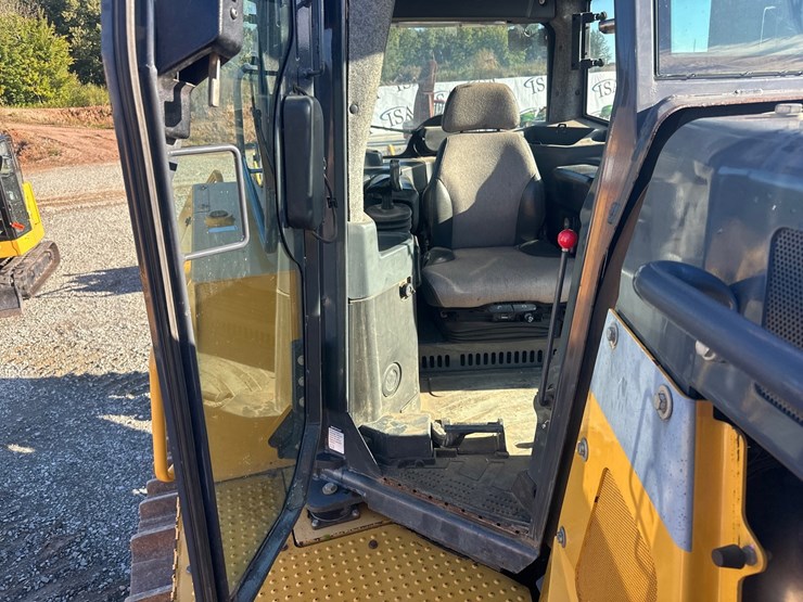 deere-1050k-image-51