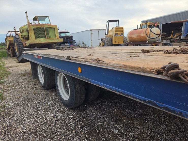 #3269-•-30'-tandem-axle-flatbed-trailer-image-22