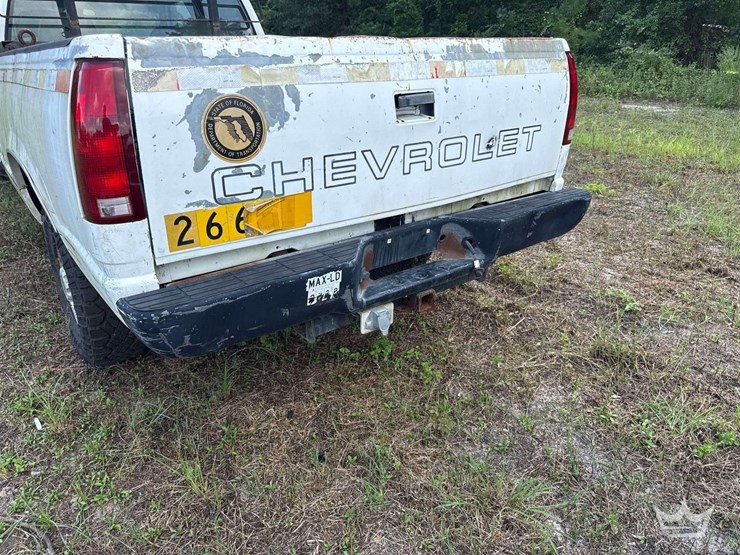 2000-chevrolet-3500-image-18