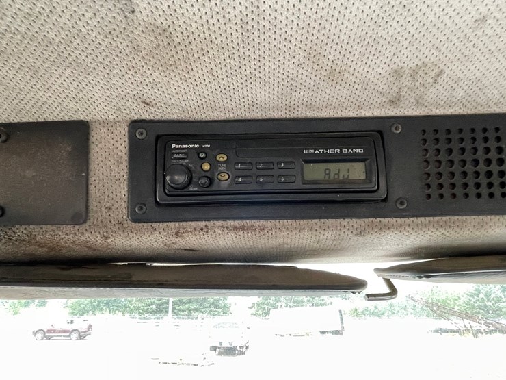 #1458-•-2001-freightliner-flatbed-truck-with-vac-excavator-system-(has-mn-title)-image-40