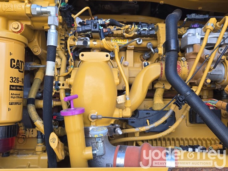 2015-caterpillar-140m3-awd-image-49