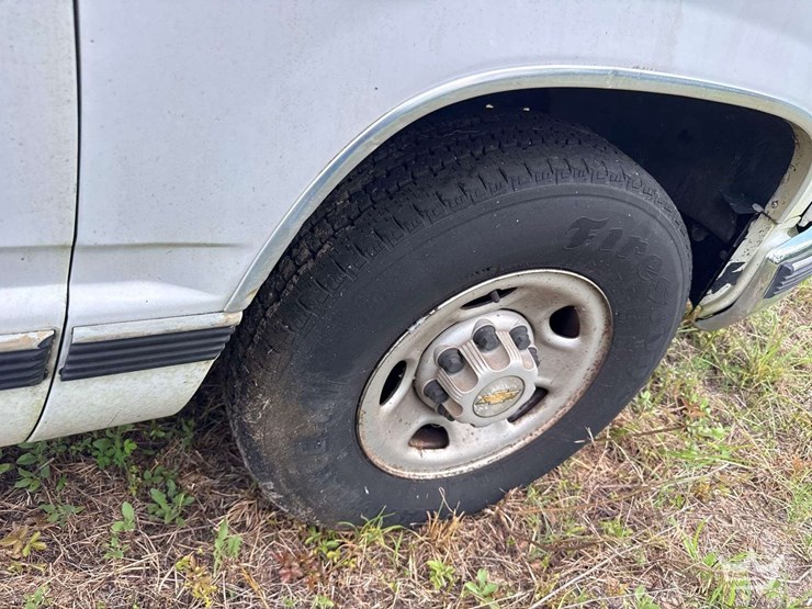 2000-chevrolet-3500-image-20