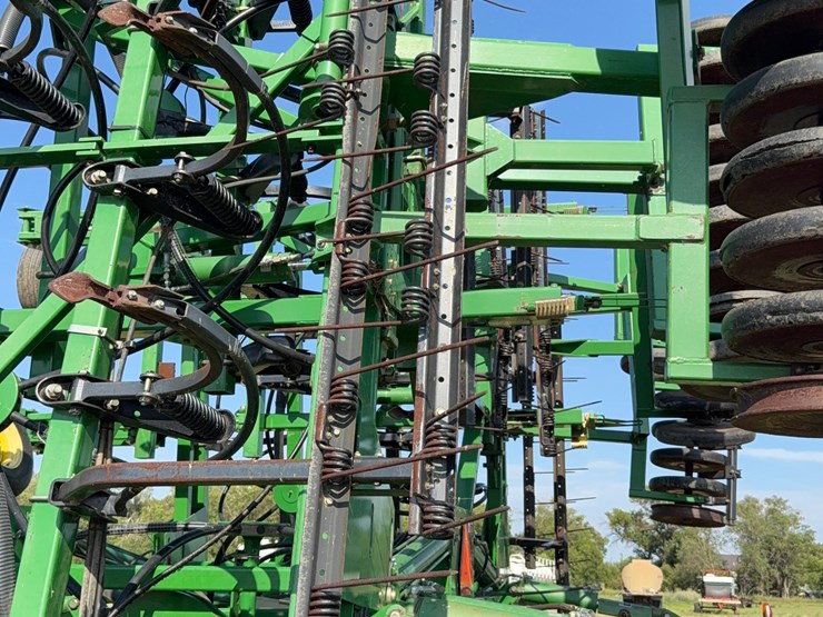 john-deere-1820-image-8